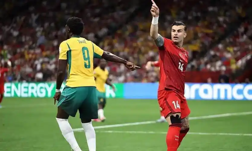 世界杯乌龙大礼+弗里曼破门 美国半场2-0领先澳大利亚引热议